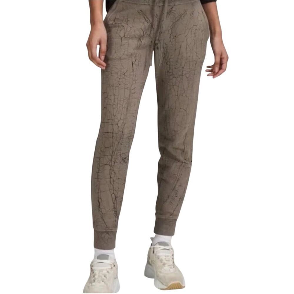 Lululemon Like New Warm Down Jogger Size 6